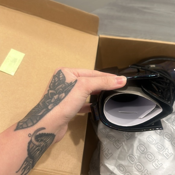 Brand new in box. ROC Boots Mascot Oil Spill - Picture 9 of 9